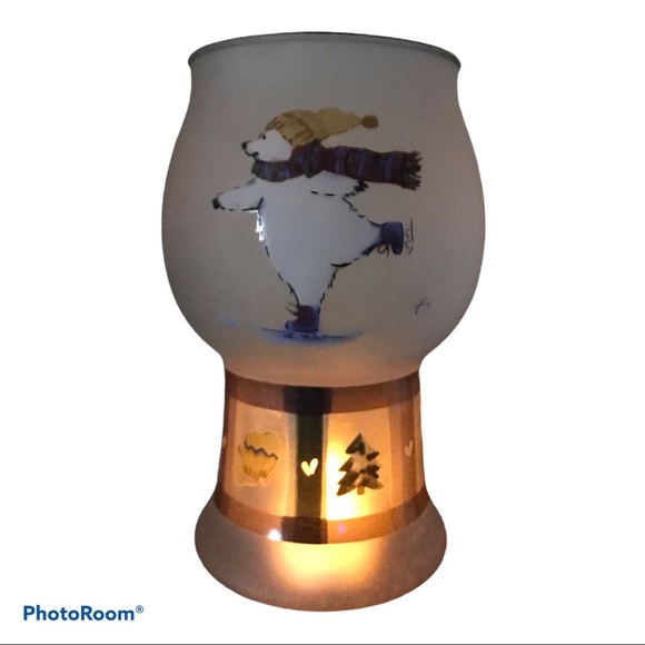 Pfaltzgraff Snow Bear Collection Floating Frosted Hurricane Pillar Candle Holder - Picture 3 of 6